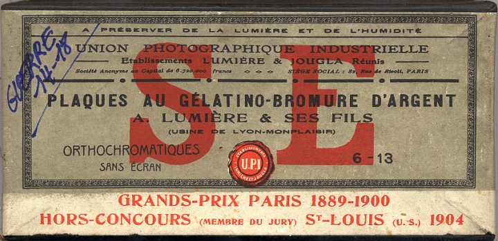 Box 11 Image 00.jpg